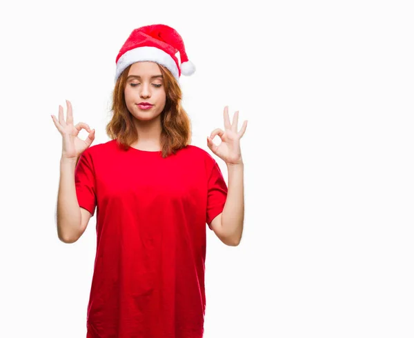 Giovane Bella Donna Sfondo Isolato Indossando Cappello Natale Rilassarsi Sorridere — Foto Stock