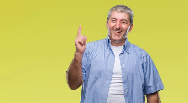 Hombre Mayor Guapo Sobre Fondo Aislado Apuntando Con Dedo Hacia —  Fotos de Stock