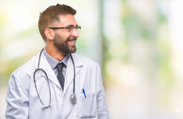Adult Hispanic Doctor Man Isolated Background Looking Away Side Smile — Stock Photo, Image