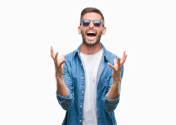 Joven Hombre Guapo Con Gafas Sol Sobre Fondo Aislado Loco —  Fotos de Stock