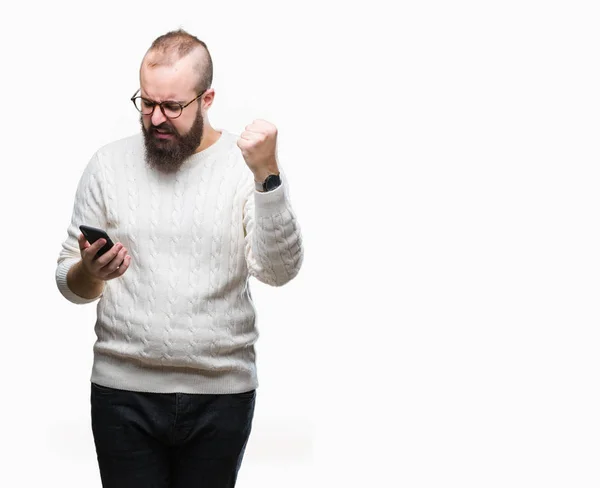 Joven Hombre Hipster Caucásico Mensajes Texto Que Envían Mensaje Utilizando —  Fotos de Stock