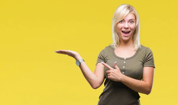 Young Beautiful Blonde Woman Isolated Background Amazed Smiling Camera While — Stock Photo, Image