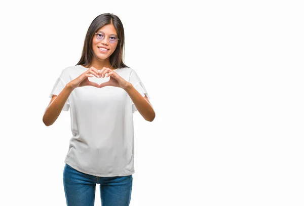 Młoda Kobieta Azjatyckich Okularach Białym Tle Uśmiechający Się Miłość Serce — Zdjęcie stockowe