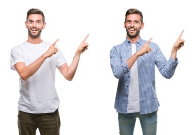Casual göz gülümseyen ve iki elleri ve parmakları ile tarafına işaret kamera bakıyor beyaz izole kağıt üzerinde giyen genç adam kolaj.