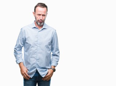 Orta yaş ağarmış üst düzey iş adamı izole arka plan üzerinde depresif ve kızgın ve korkmuş ağlıyor sıkıntı için endişeleniyorum. Üzgün ifade.