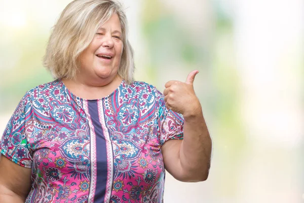 Senior Size Kaukasische Frau Über Isoliertem Hintergrund Lächelt Mit Glücklichem — Stockfoto