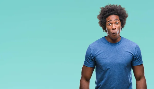 Homem Afro Americano Sobre Fundo Isolado Fazendo Cara Peixe Com — Fotografia de Stock