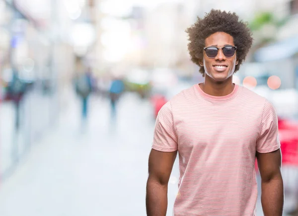 Uomo Afro Americano Che Indossa Occhiali Sole Sfondo Isolato Con — Foto Stock