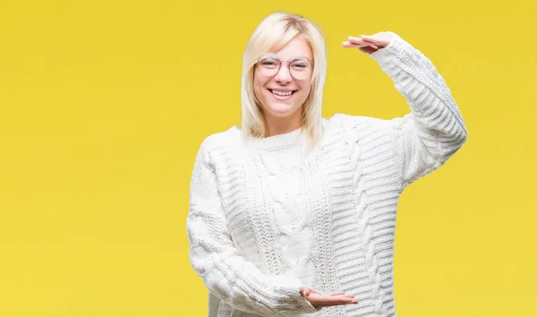 Junge Schöne Blonde Frau Winterpullover Und Brille Über Isoliertem Hintergrund — Stockfoto