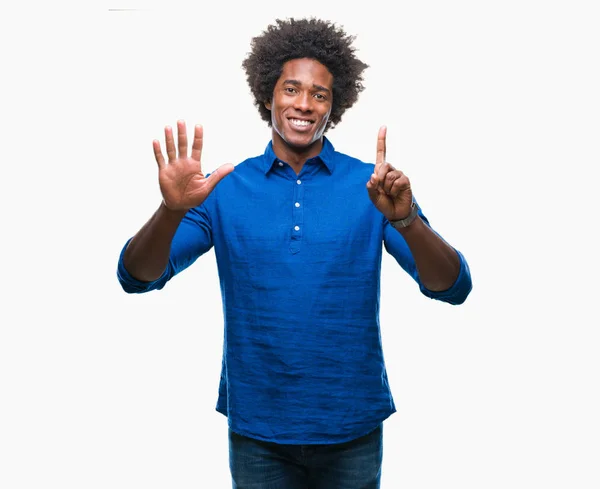 孤立した背景表示と指で上向きにアフロ アメリカ人ナンバー 自信を持って 幸せな笑みを浮かべて — ストック写真