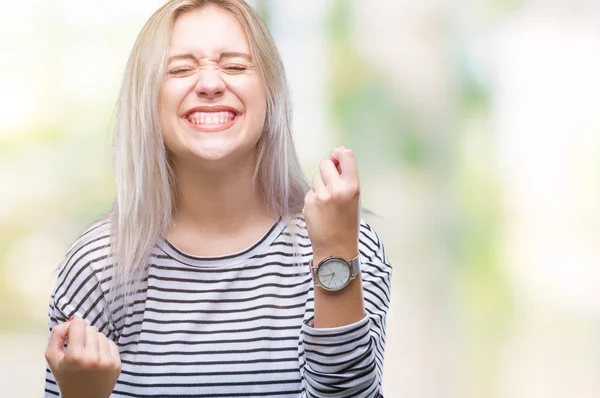 Mladá Blondýnka Izolované Pozadí Velmi Šťastný Nadšený Dělá Vítěze Gesto — Stock fotografie