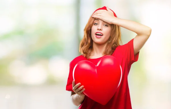 Junge Schöne Frau Mit Rotem Verliebten Herzen Vor Isoliertem Hintergrund — Stockfoto