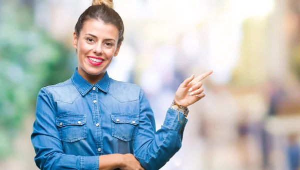 Joven Mujer Hermosa Sobre Fondo Aislado Con Una Gran Sonrisa —  Fotos de Stock