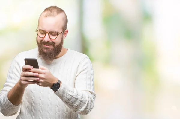 Jeune Homme Hipster Caucasien Envoyant Message Par Sms Utilisant Smartphone — Photo