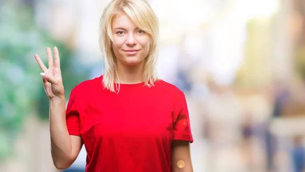 Jonge Mooie Blonde Vrouw Met Rode Shirt Geïsoleerde Achtergrond Weergeven — Stockfoto