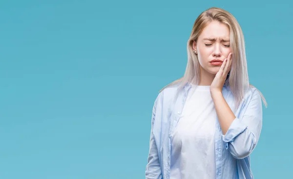 Giovane Donna Bionda Sfondo Isolato Toccare Bocca Con Mano Con — Foto Stock