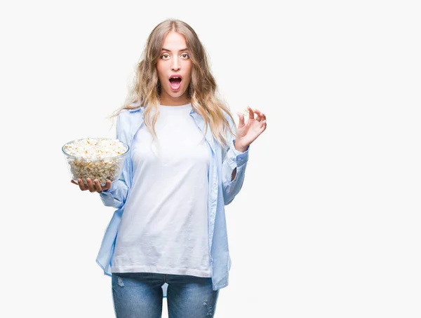 Beautiful Young Blonde Woman Eating Popcorn Isolated Background Scared Shock — Stock Photo, Image