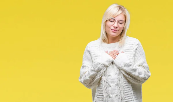 Jovem Mulher Loira Bonita Vestindo Suéter Inverno Óculos Sobre Fundo — Fotografia de Stock