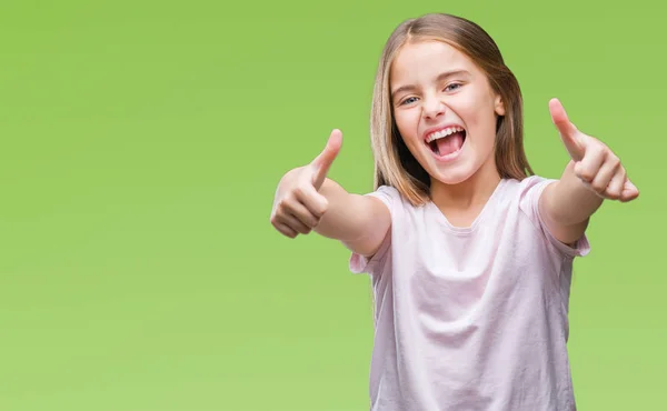 Joven Chica Hermosa Sobre Fondo Aislado Aprobar Hacer Gesto Positivo — Foto de Stock