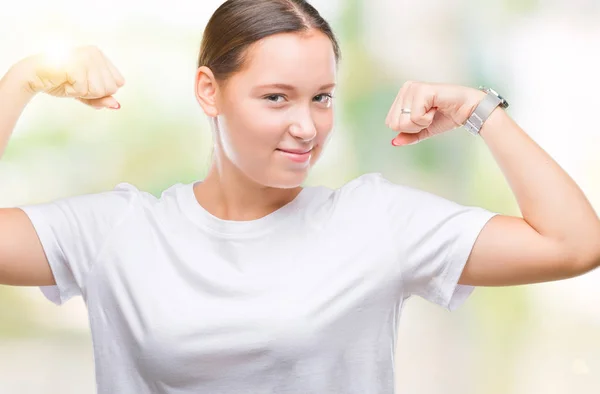 Giovane Bella Donna Caucasica Sfondo Isolato Mostrando Muscoli Delle Braccia — Foto Stock