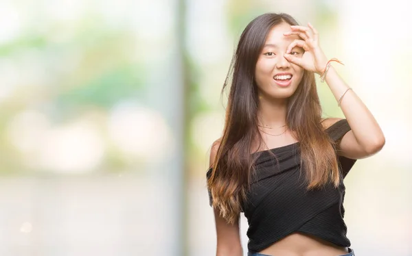 Young Asian Woman Isolated Background Doing Gesture Hand Smiling Eye — Stock Photo, Image