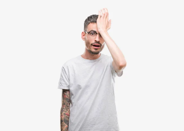 Young Tattooed Adult Man Surprised Hand Head Mistake Remember Error — Stock Photo, Image