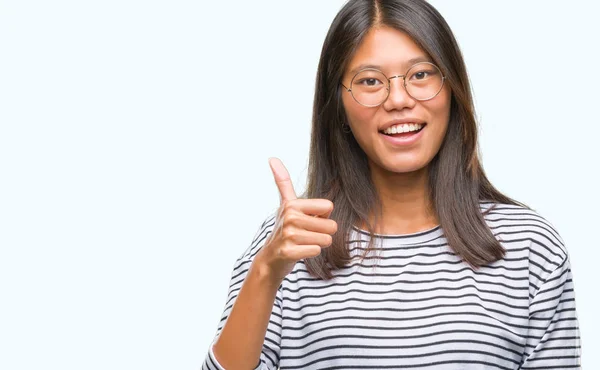 Giovane Donna Asiatica Che Indossa Occhiali Sfondo Isolato Facendo Felice — Foto Stock