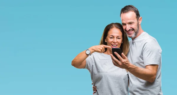 Middle Age Hispanic Couple Texting Message Smartphone Ver Isolated Background — Stock Photo, Image