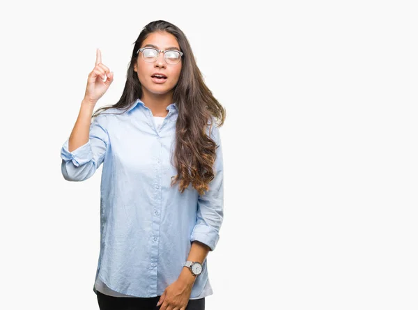 Başarılı Fikirle Izole Arka Plan Işaret Parmağı Üzerinde Gözlük Takan — Stok fotoğraf