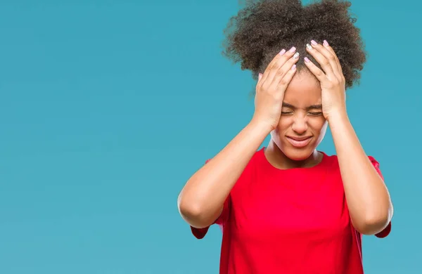 Unga Afro Amerikansk Kvinna Över Isolerade Bakgrund Lider Huvudvärk Desperat — Stockfoto