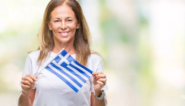 Mulher Hispânica Meia Idade Segurando Bandeira Grécia Sobre Fundo Isolado — Fotografia de Stock