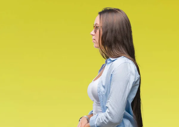 Jonge Kaukasische Mooie Zakelijke Vrouw Dragen Bril Geïsoleerde Achtergrond Zoek — Stockfoto