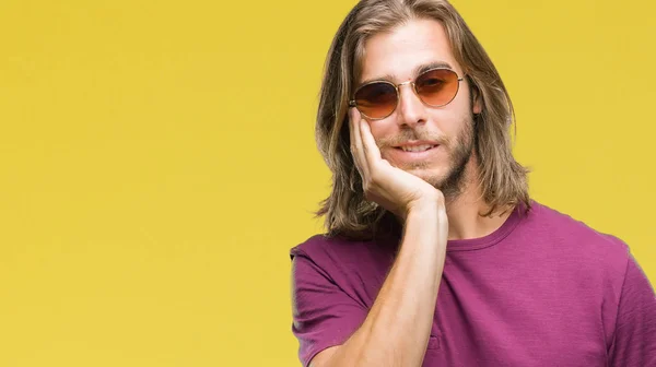 Young Handsome Man Long Hair Wearing Sunglasses Isolated Background Thinking — Stock Photo, Image