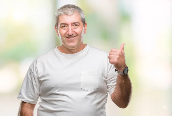 Hombre Mayor Guapo Sobre Fondo Aislado Sonriendo Con Cara Feliz —  Fotos de Stock