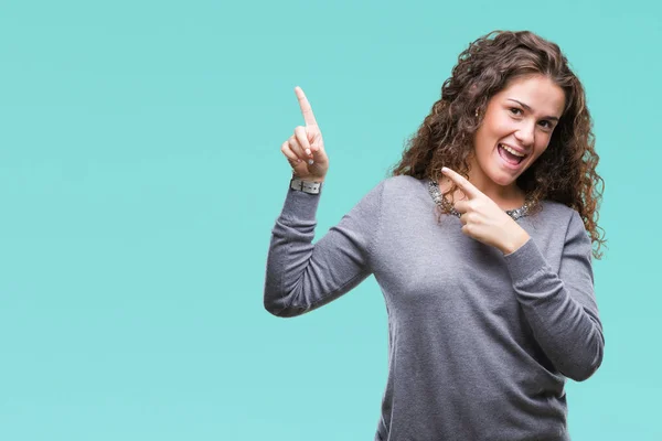 Vackra Brunett Lockigt Hår Ung Flicka Klädd Tröja Över Isolerade — Stockfoto