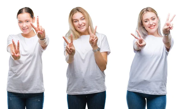 勝利のサインをやって指を表示するカメラを笑みを浮かべて孤立の背景に白い シャツを着た若い女性のグループのコラージュ — ストック写真