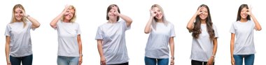 Grup gülümseyen, parmakları ile mutlu yüz üzerinden seyir göz el ile ok jest yapıyor izole arka plan üzerinde beyaz t-shirt giyen kadın kolaj.