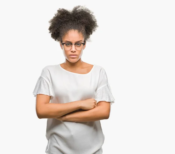 Giovane Donna Afro Americana Con Gli Occhiali Sfondo Isolato Scettico — Foto Stock