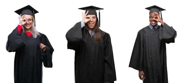 Collage Grupo Jóvenes Estudiantes Con Uniforme Graduado Universidad Sobre Fondo — Foto de Stock