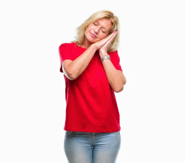 Mujer Rubia Mediana Edad Sobre Fondo Aislado Durmiendo Cansado Soñando —  Fotos de Stock