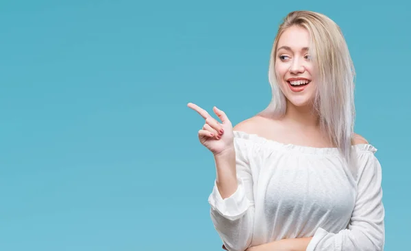 Ung Blondine Kvinde Isoleret Baggrund Med Stort Smil Ansigtet Der - Stock-foto