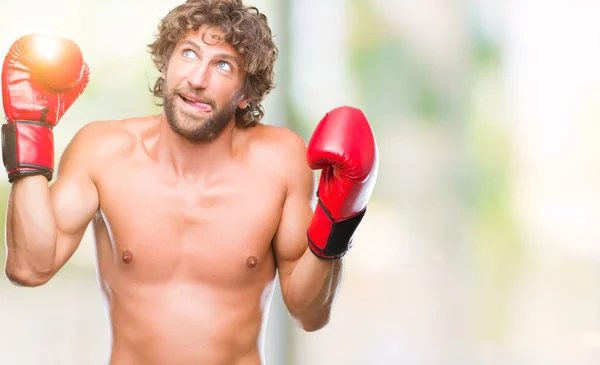 Guapo Boxeador Hispano Usando Guantes Boxeo Sobre Fondo Aislado Sacando — Foto de Stock