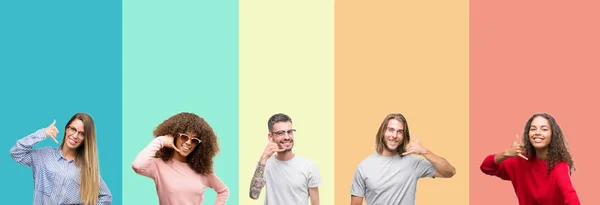 Collage Gruppo Giovani Sfondo Colorato Vintage Isolato Sorridente Facendo Gesto — Foto Stock