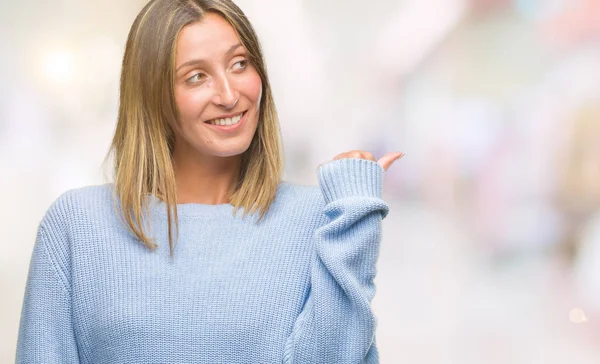 Giovane Bella Donna Che Indossa Maglione Invernale Sfondo Isolato Sorridente — Foto Stock