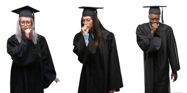 Colagem Grupo Jovens Estudantes Vestindo Uniforme Universitário Graduado Sobre Fundo — Fotografia de Stock