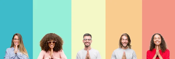 Collage Einer Gruppe Junger Menschen Vor Buntem Isoliertem Hintergrund Die — Stockfoto