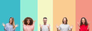 Kızgın ve silah ile başarı için deli kutluyor renkli vintage izole arka plan üzerinde gençlerin grup kolaj kaldırdı ve heyecanlı çığlık gözler kapalı. Kazanan kavramı