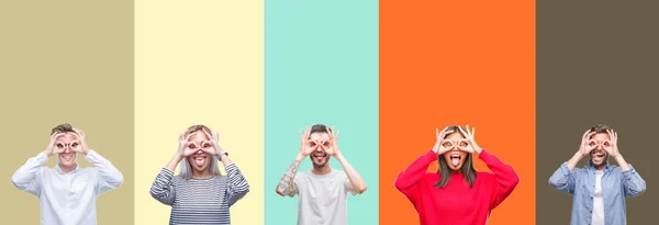 Collage Einer Gruppe Junger Leute Vor Farbenfrohem Isoliertem Hintergrund Die — Stockfoto