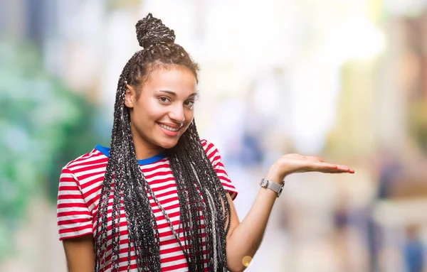 Jovem Trançado Cabelo Afro Americano Menina Sobre Fundo Isolado Sorrindo — Fotografia de Stock