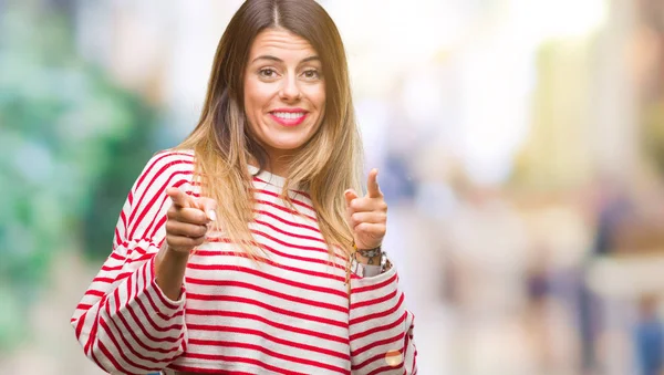 Giovane Bella Donna Casual Strisce Maglione Invernale Sfondo Isolato Puntando — Foto Stock